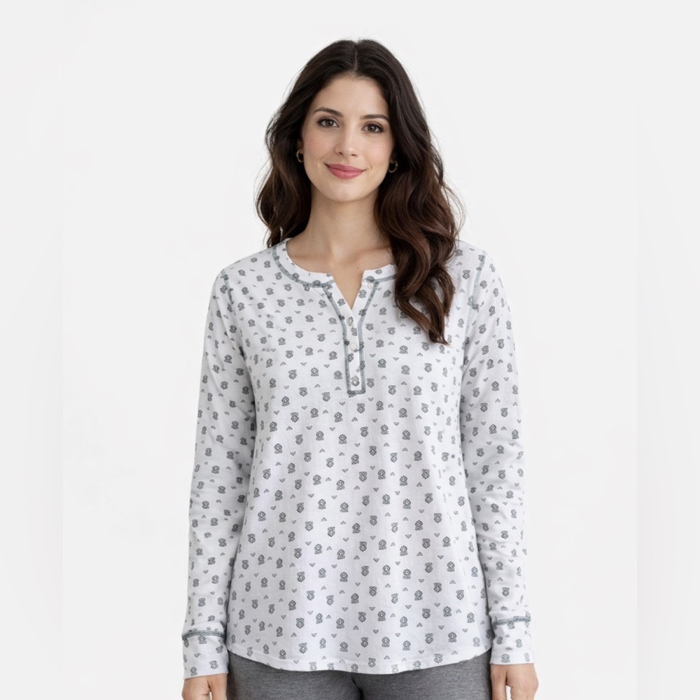 NEW Cuddl Duds White and Gray Long Sleeve Thermal Top